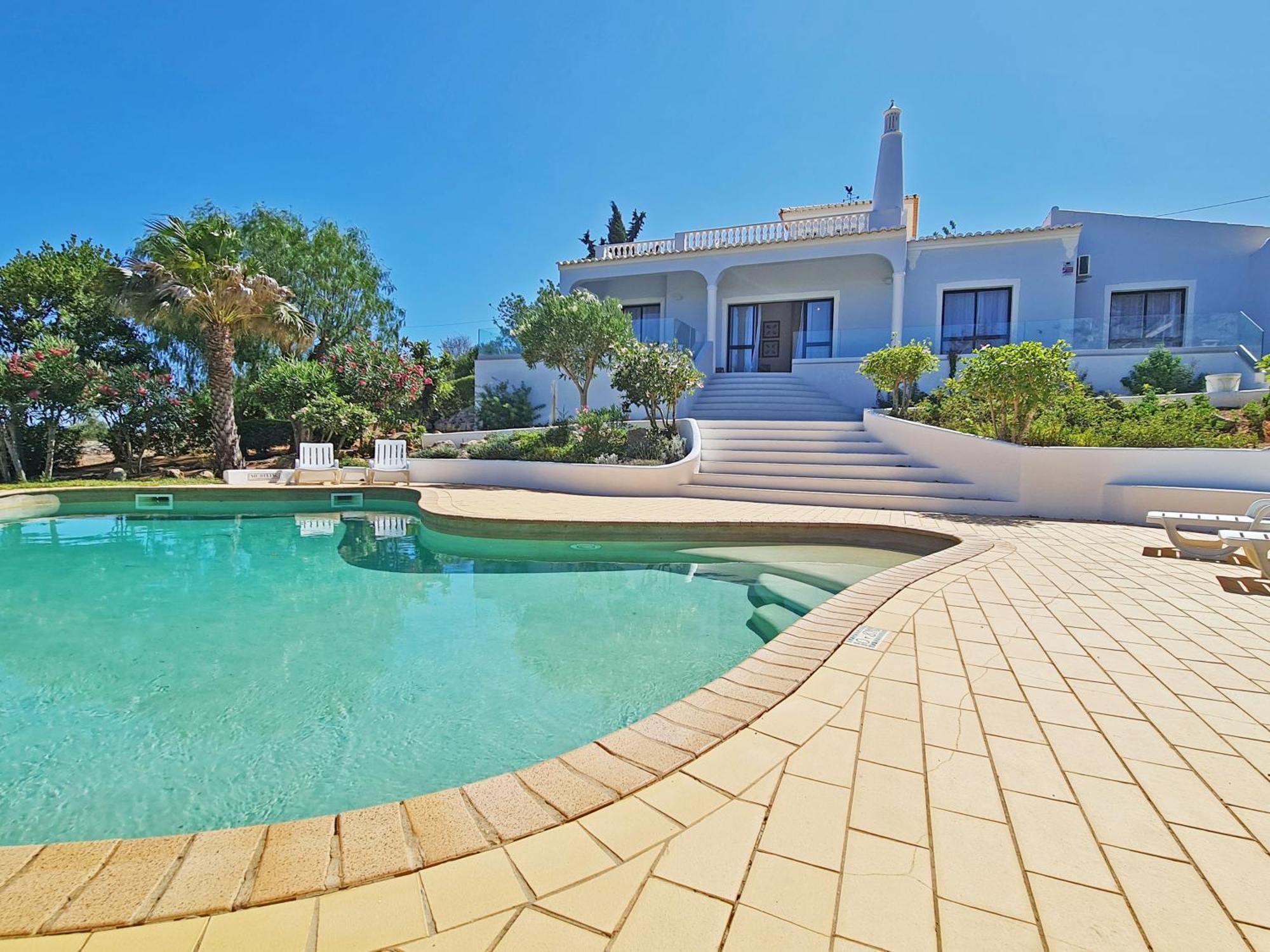 Villa Casa Vitoria - With Private Pool à Pêra Extérieur photo